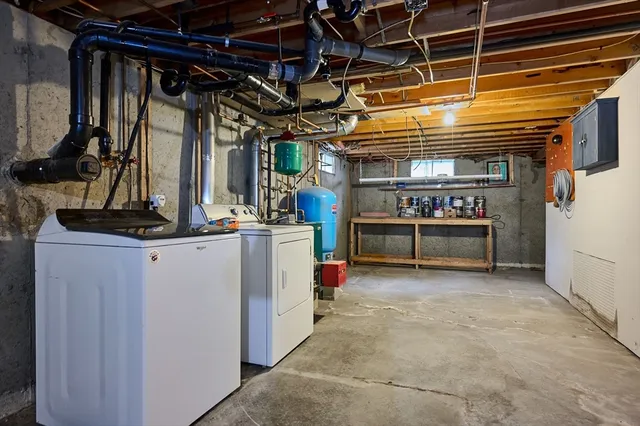 $379,900 | 12 Kingsberry Lane, Southampton, MA 01073