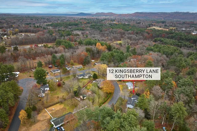 $379,900 | 12 Kingsberry Lane, Southampton, MA 01073