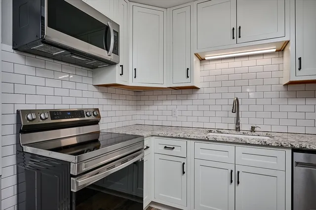 $379,900 | 12 Kingsberry Lane, Southampton, MA 01073