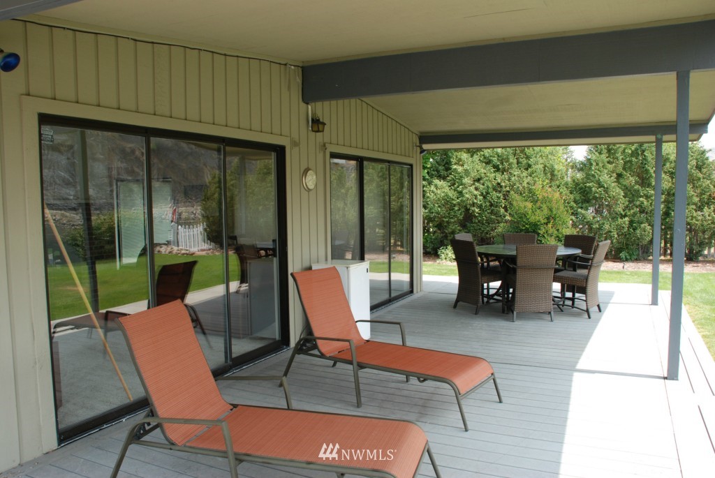 601 Riverside Drive Pateros, WA 98846 - Photo 6 of 23 Gallery Image 6