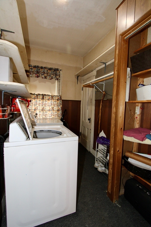 18 South Stowell Street Worcester, MA 01604 - Photo 9 of 16 a utility room with dryer and washer