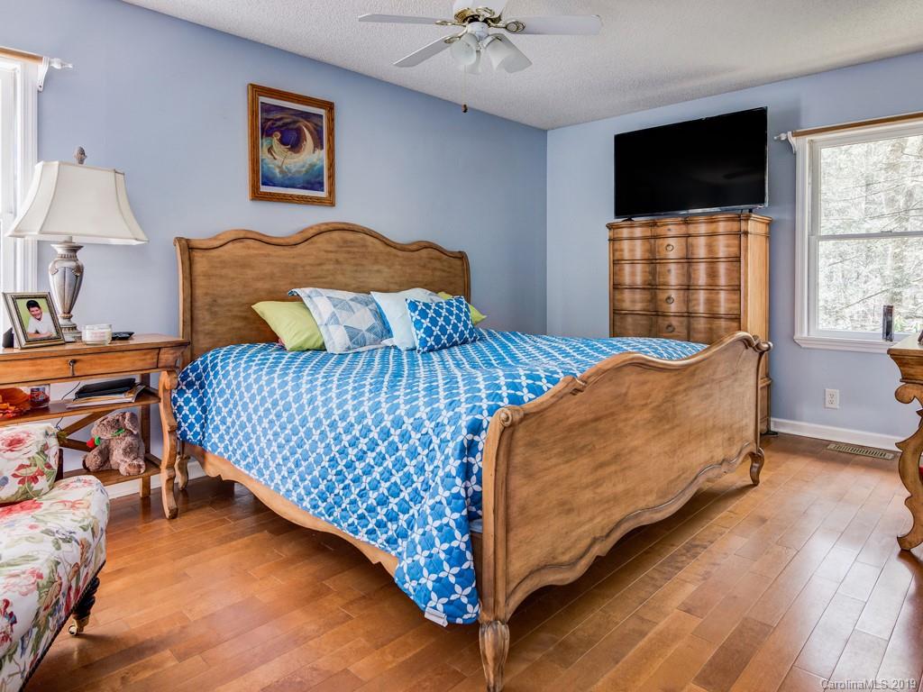 411 English Road Spruce Pine, NC 28777 - Photo 22 of 36 Gallery Image 22