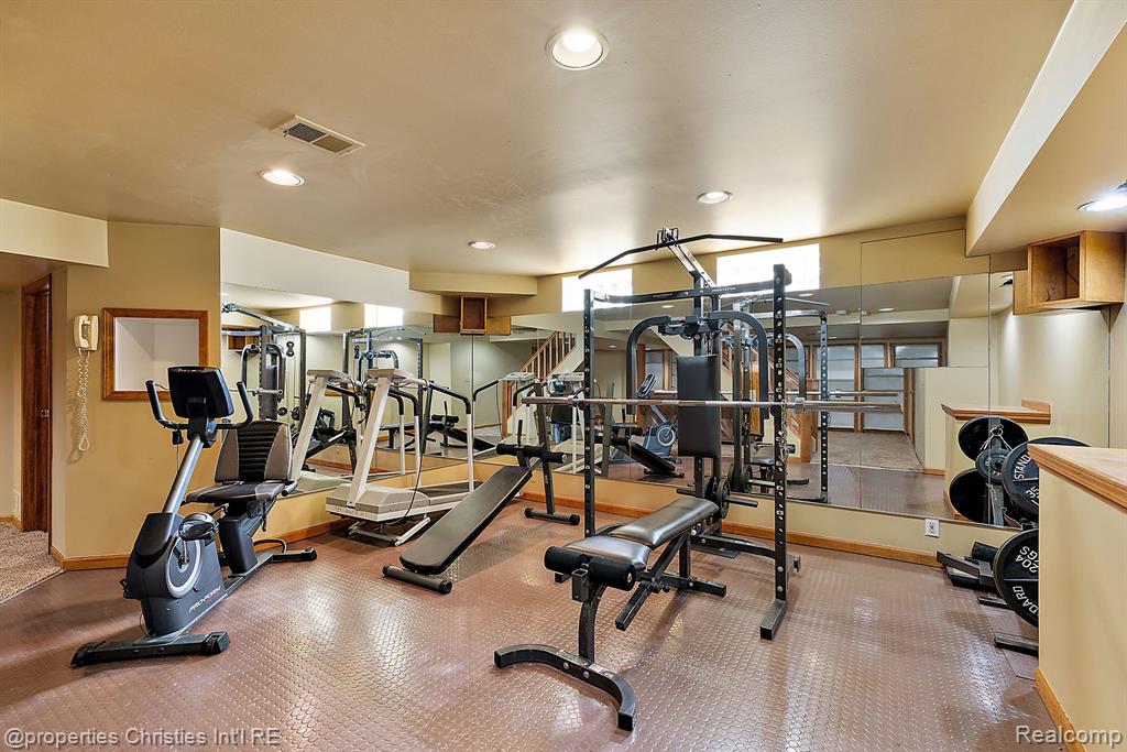 817 Stag Ridge Road Rochester Hills, MI 48309 - Photo 57 of 80