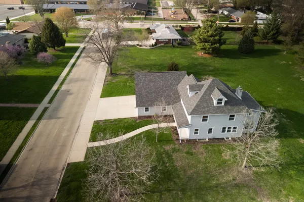 $455,000 | 1600 Bucklin Street, LaSalle, IL 61301