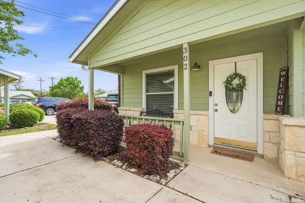 $259,000 | 121 South Plant Avenue, Unit 302, Boerne, TX 78006