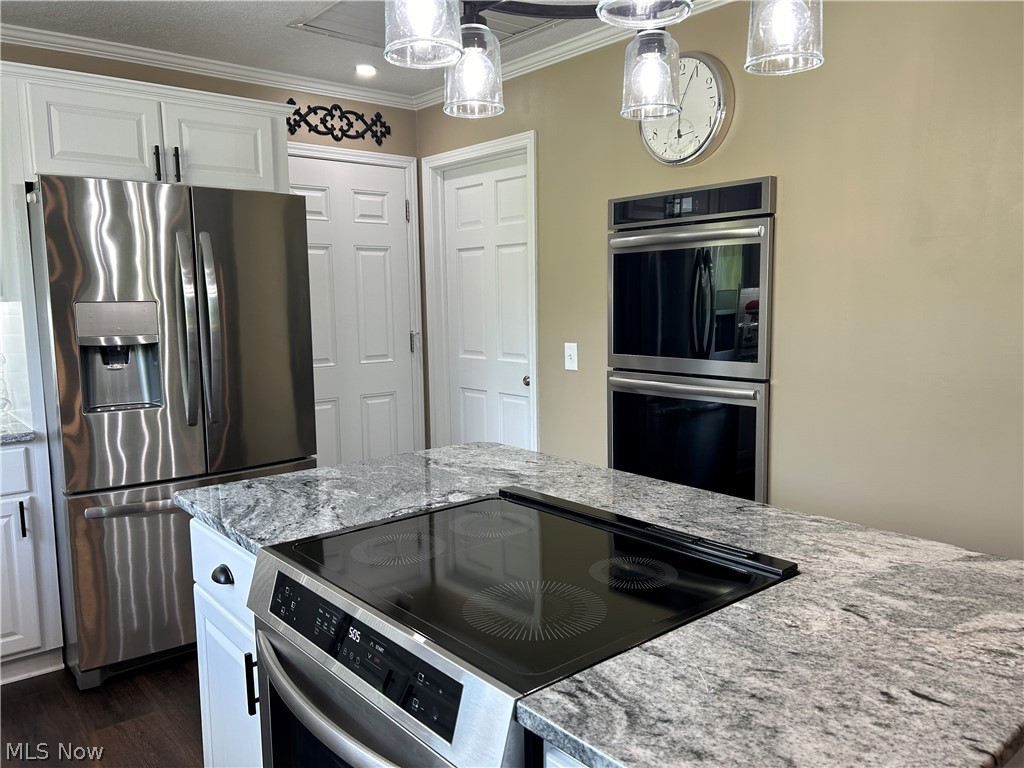 2445 Blake Road Wadsworth, OH 44281 - Photo 12 of 35