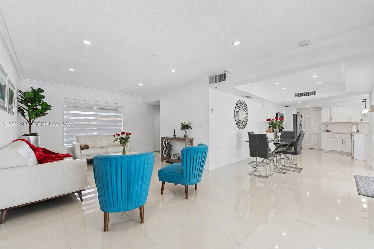 9780 Southwest 19th Street Miami, FL 33165 - Photo 6 of 34