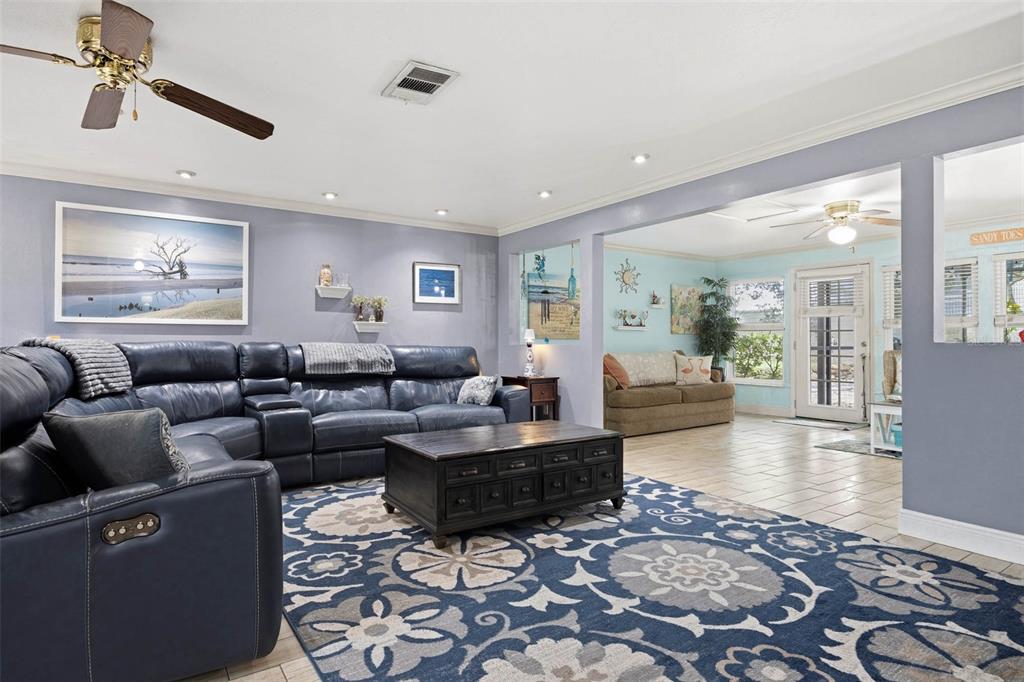 1430 Sutton Pl Drive Palm Harbor, FL 34683 - Photo 4 of 29
