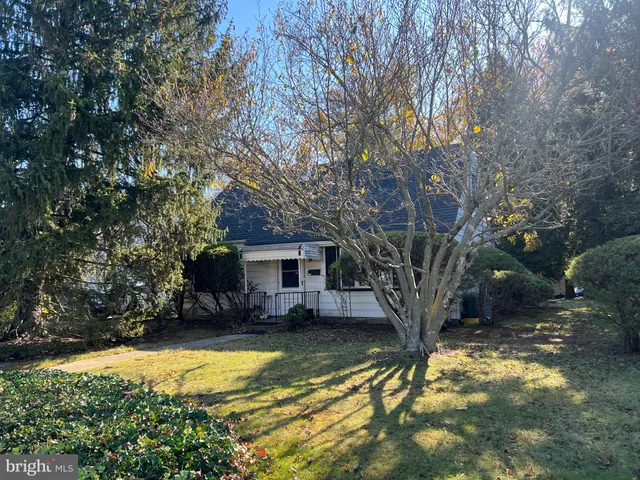 a view of house with outdoor space