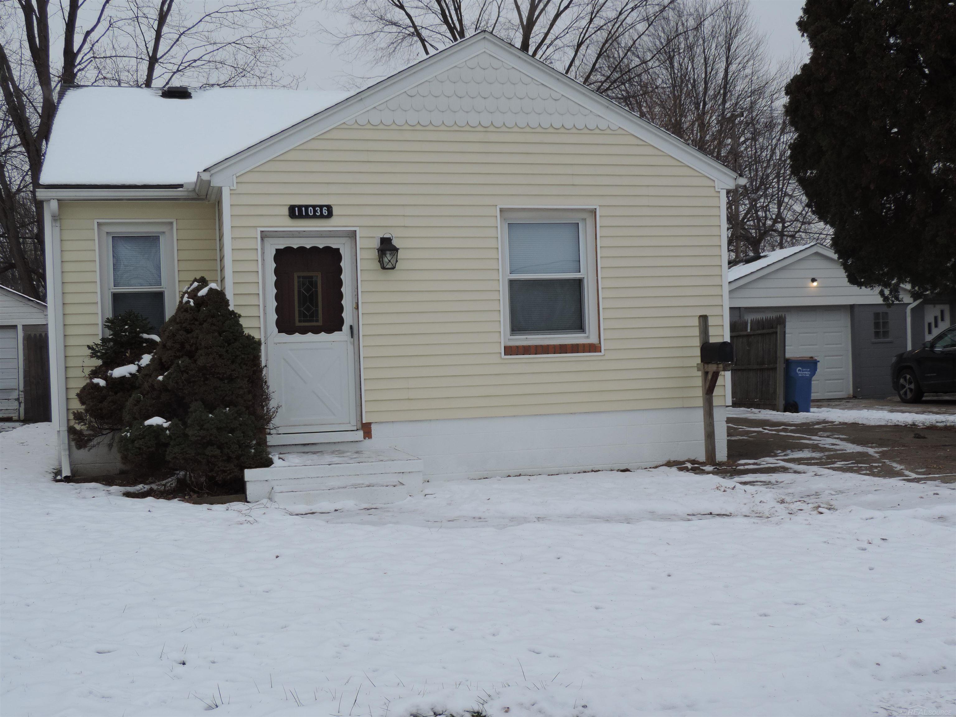 11036 Stephens Warren, MI 48089 - Photo 1 of 22