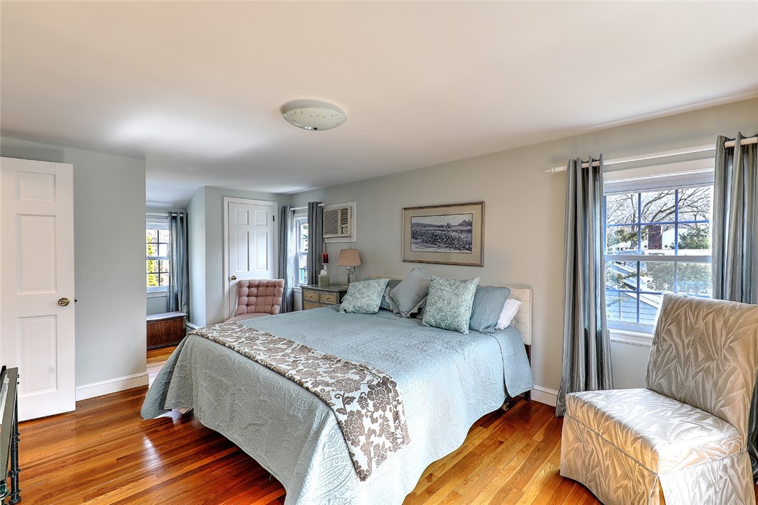 7 Lafayette Road Barrington, RI 02806 - Photo 19 of 27 Oversized bedroom