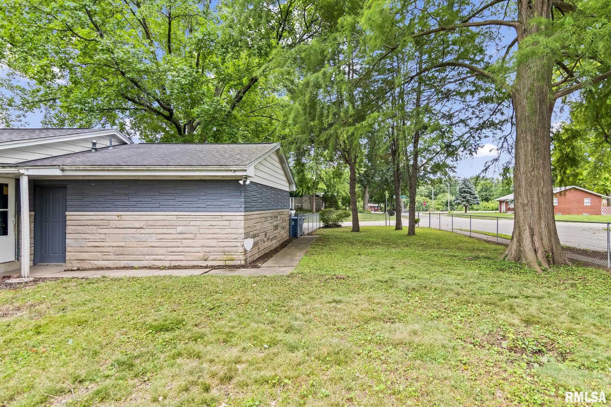 2205 Whitefield Road Springfield, IL 62704 - Photo 28 of 33