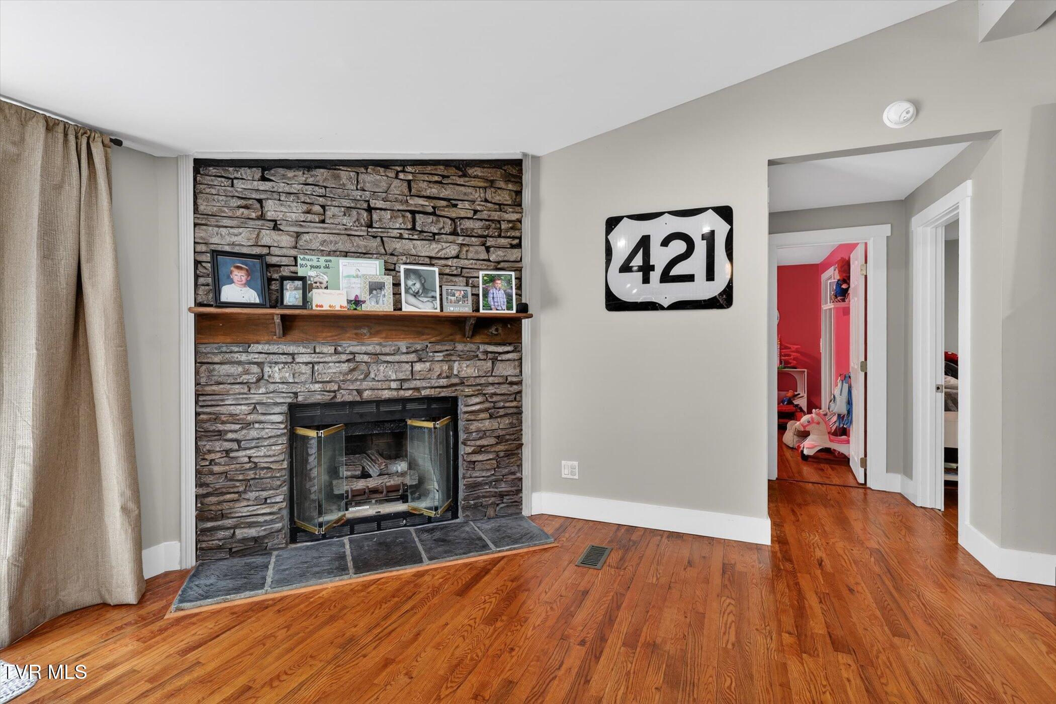 263 Big Springs Road Elizabethton, TN 37643 - Photo 9 of 38 09-263-Big-Springs-Rd-WindowStill-Photog