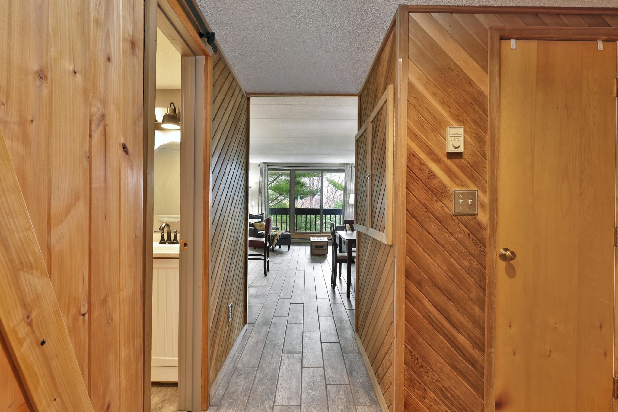 257 Old Mill Road, Unit E12 Killington, VT 05751 - Photo 3 of 37