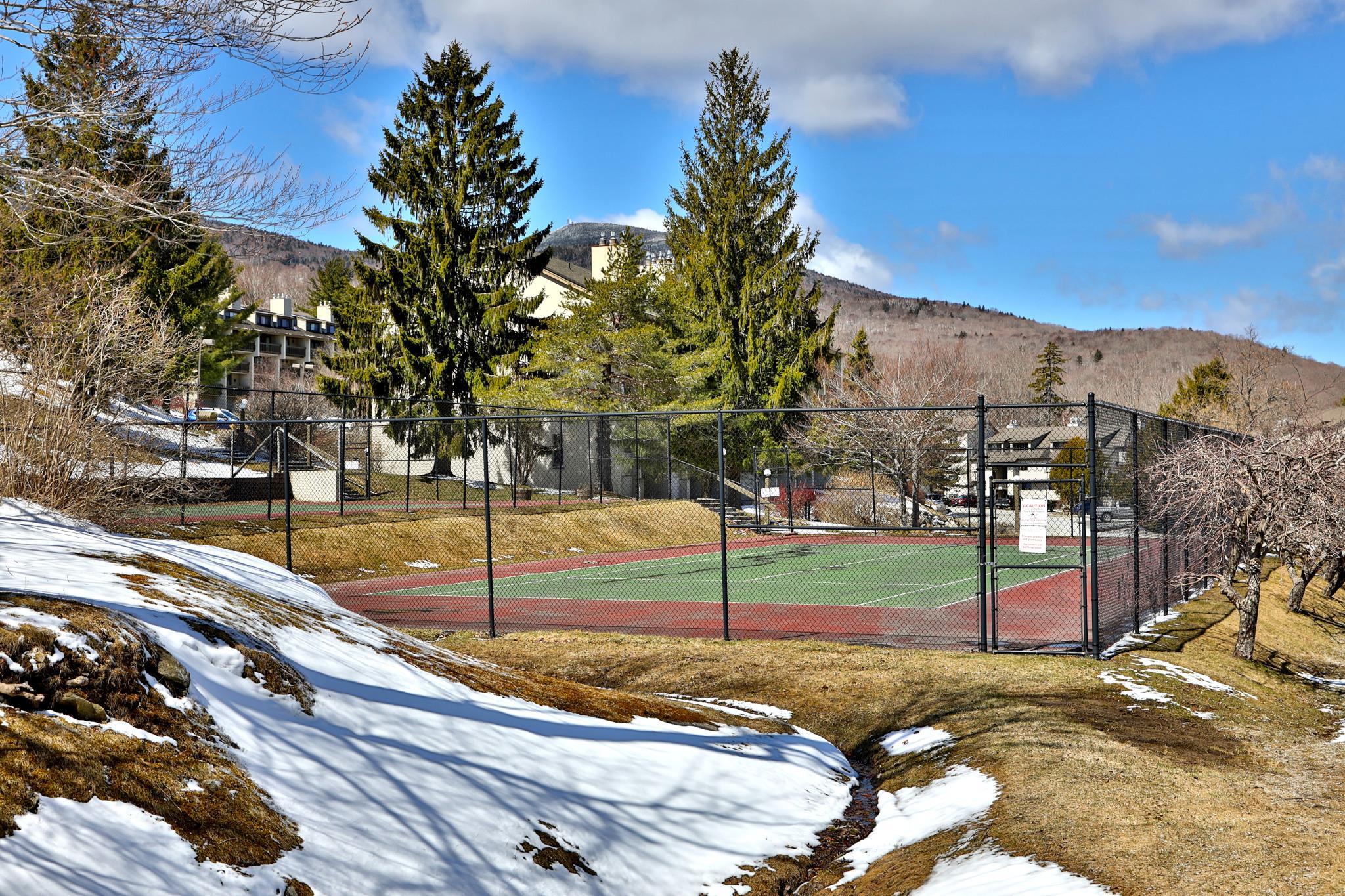 257 Old Mill Road, Unit E12 Killington, VT 05751 - Photo 31 of 37