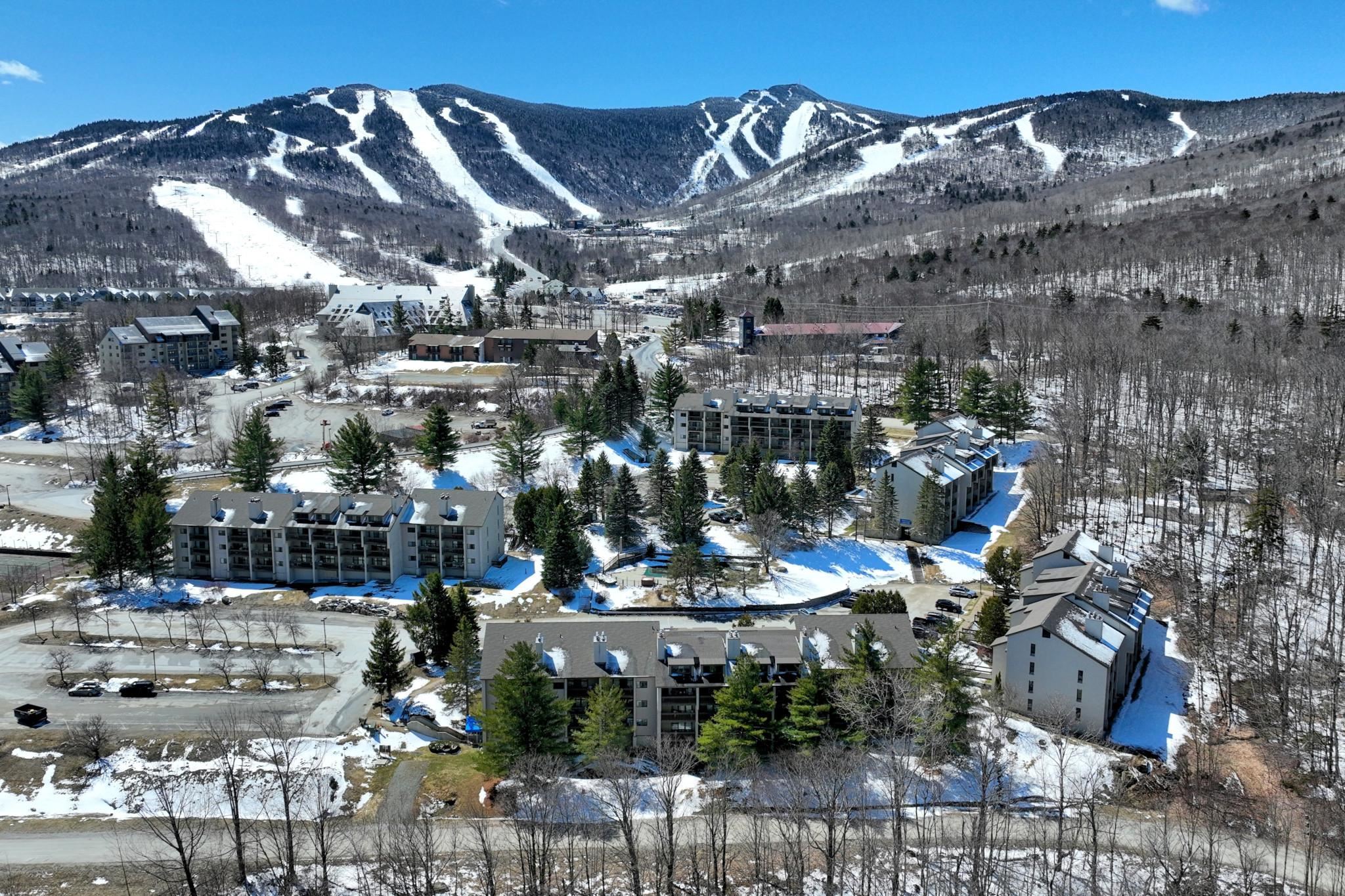 257 Old Mill Road, Unit E12 Killington, VT 05751 - Photo 35 of 37