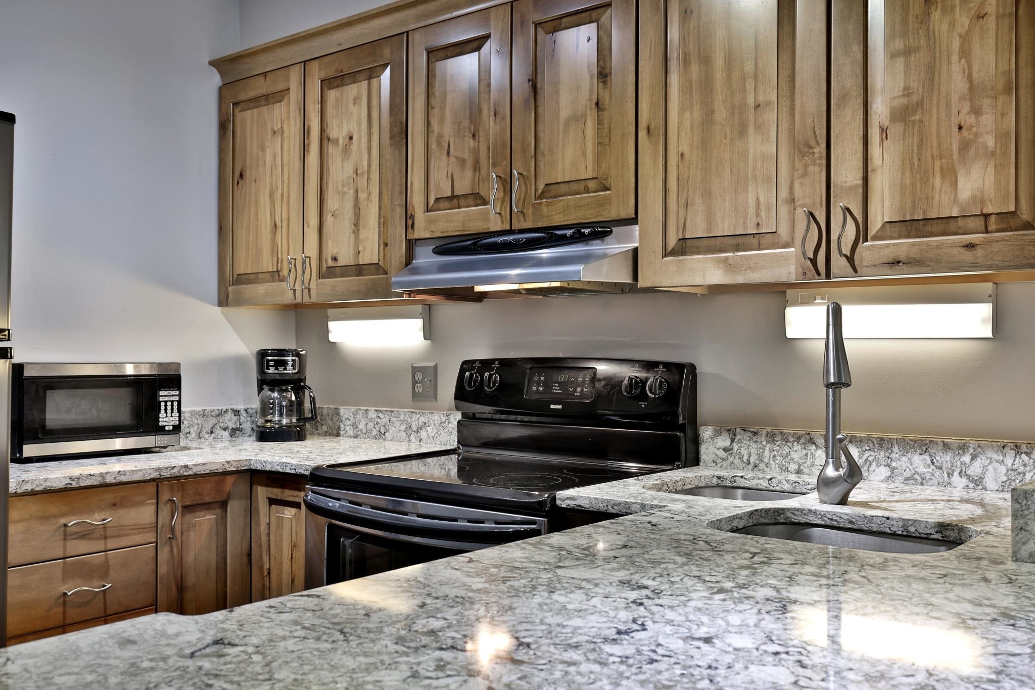 257 Old Mill Road, Unit E12 Killington, VT 05751 - Photo 9 of 37