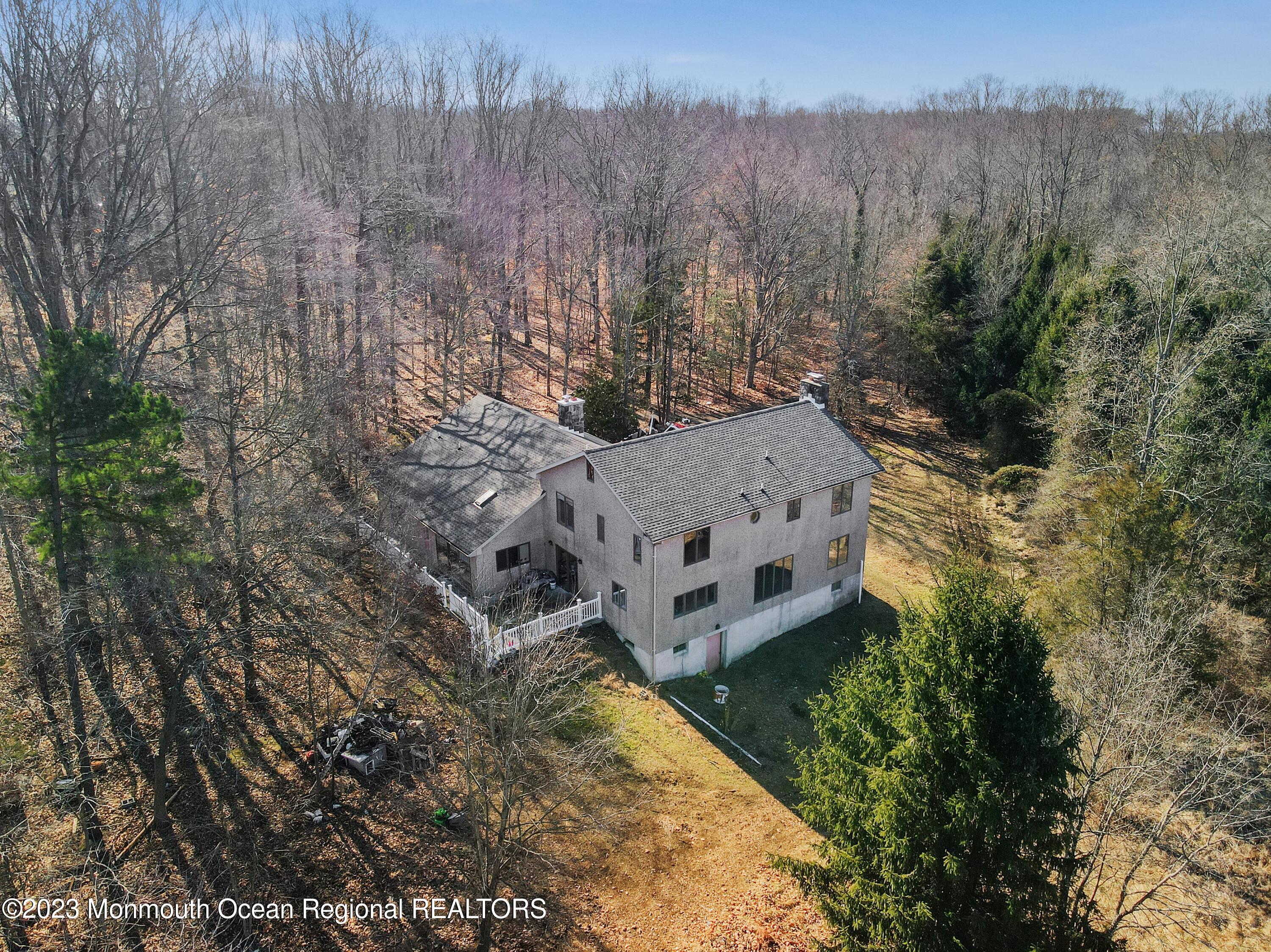 25 Meirs Road Cream Ridge, NJ 08514 - Photo 2 of 17 a view of a houses with a yard
