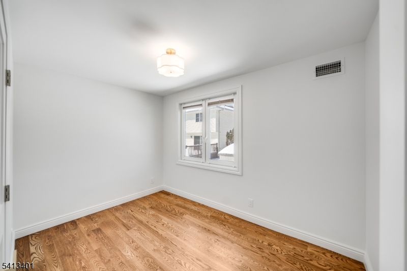 11 Walnut Street Little Falls, NJ 07424 - Photo 17 of 22