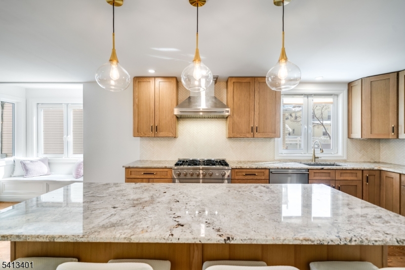 11 Walnut Street Little Falls, NJ 07424 - Photo 7 of 22