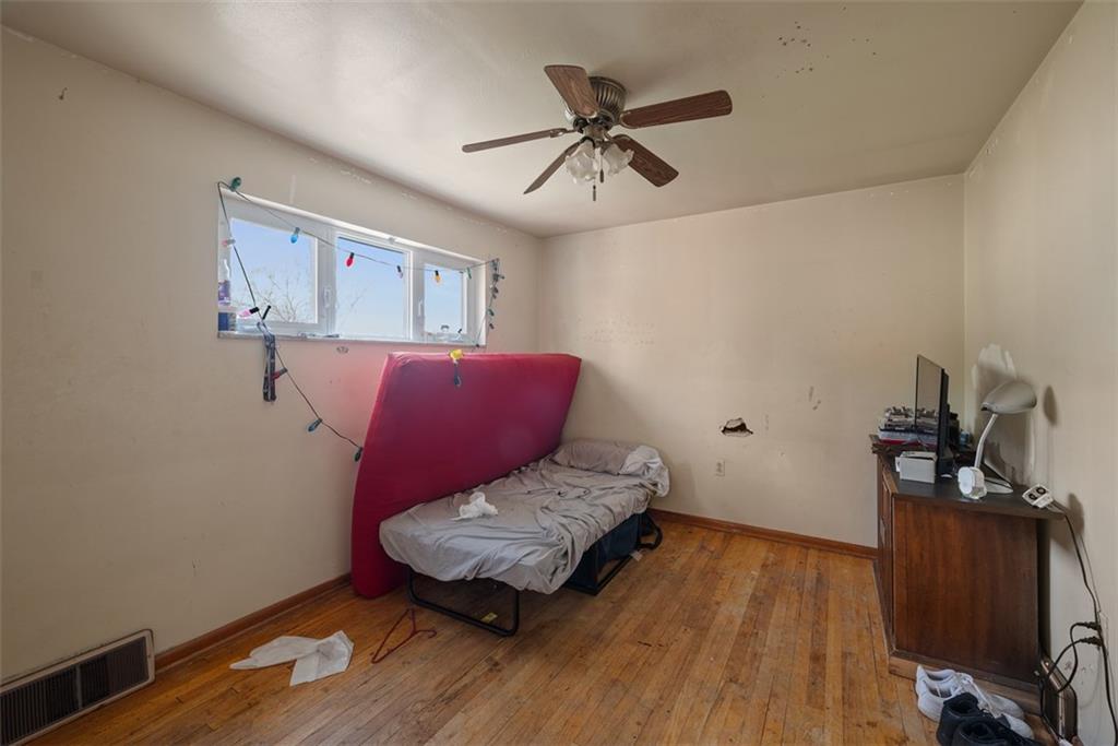 803 7th Street McKees Rocks, PA 15136 - Photo 14 of 28