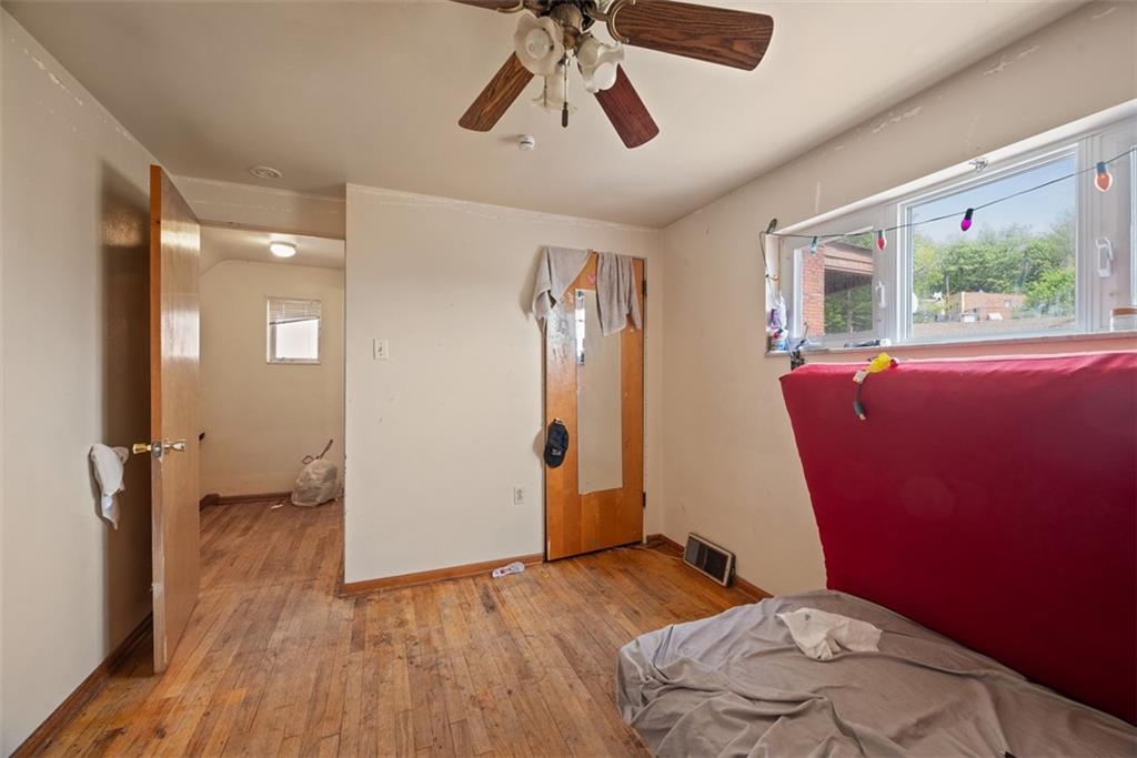 803 7th Street McKees Rocks, PA 15136 - Photo 15 of 28
