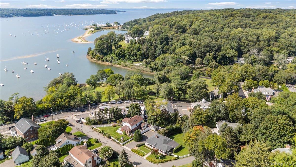 11 Portland Place Cold Spring Harbor, NY 11724 - Photo 33 of 36 Gallery Image 33