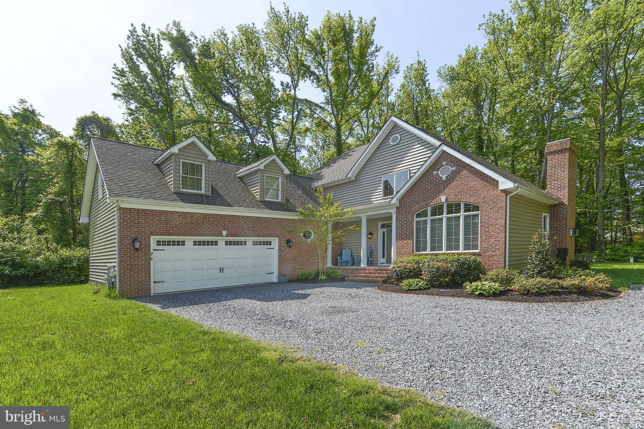 935 Winding Road Edgewater, MD 21037 - Photo 1 of 21 Exterior (Front)