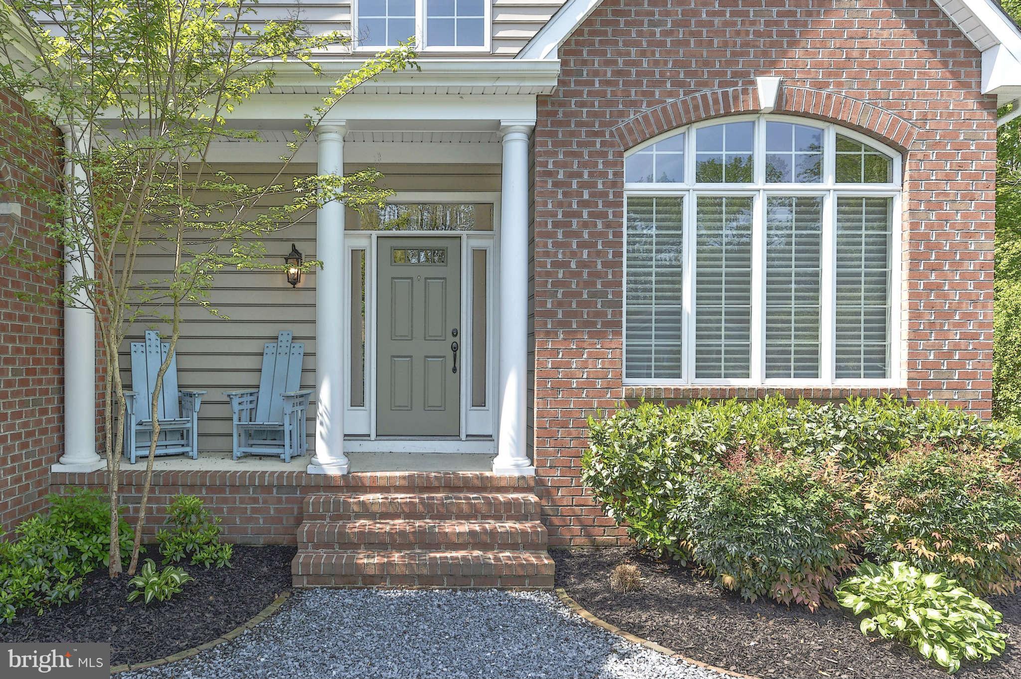 935 Winding Road Edgewater, MD 21037 - Photo 2 of 21 Exterior (Front)