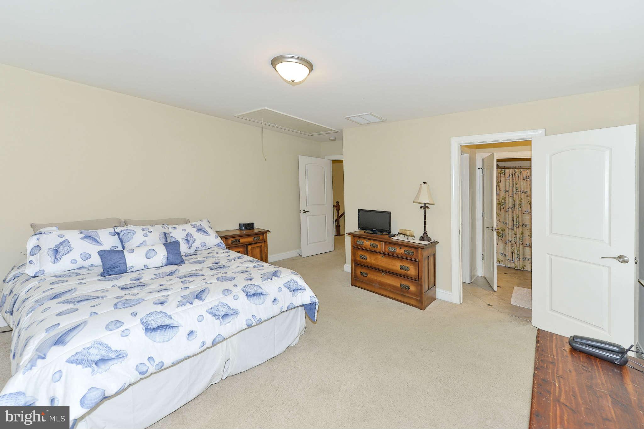 935 Winding Road Edgewater, MD 21037 - Photo 16 of 21 Bedroom