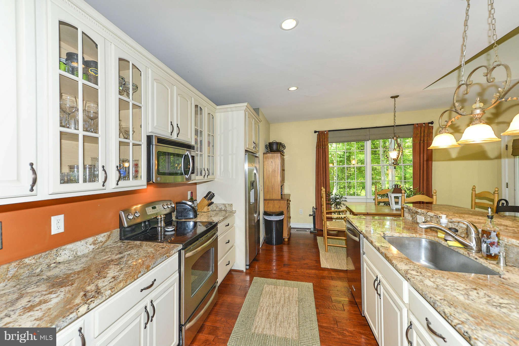 935 Winding Road Edgewater, MD 21037 - Photo 9 of 21 Kitchen