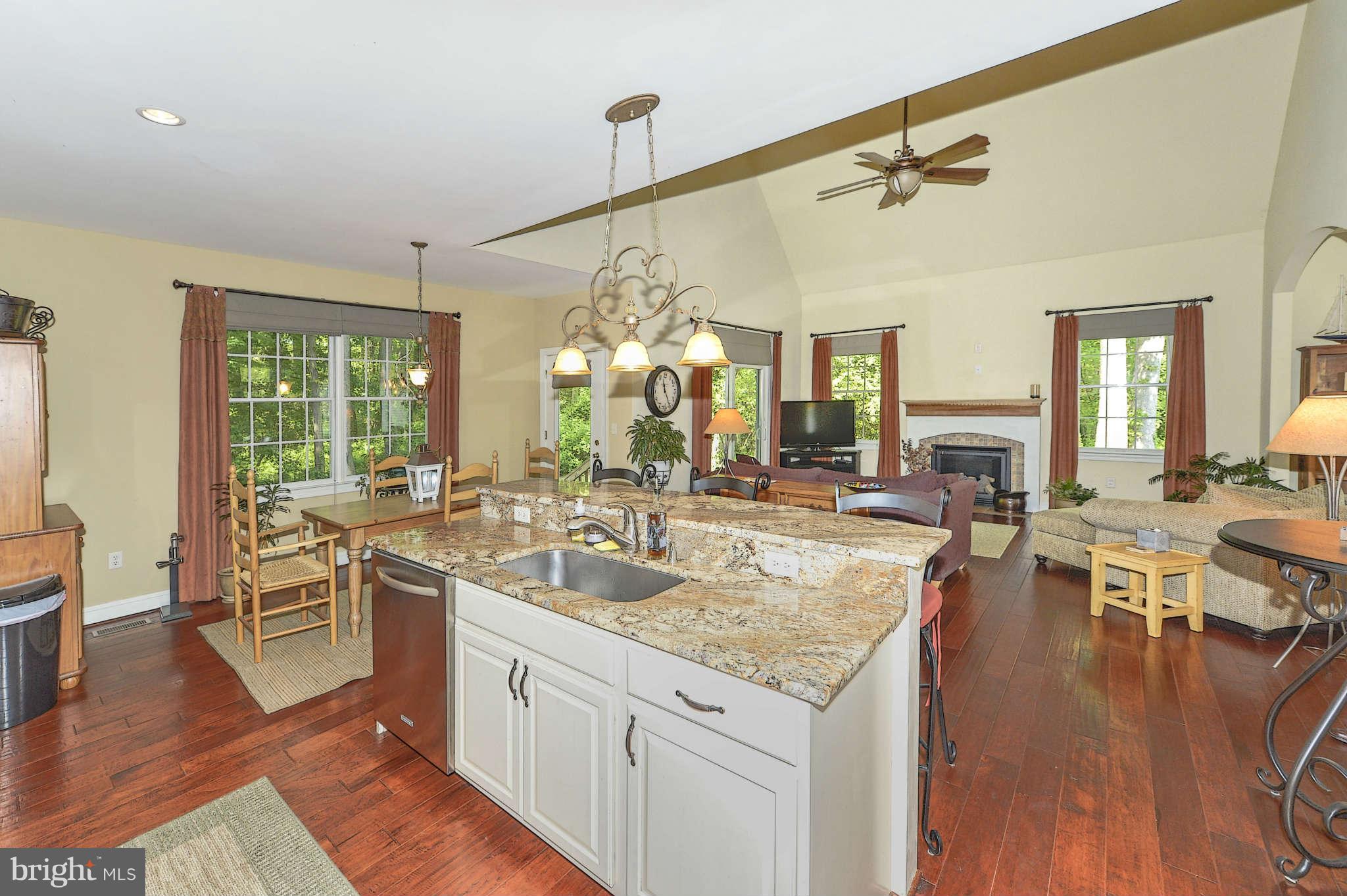 935 Winding Road Edgewater, MD 21037 - Photo 10 of 21 Kitchen