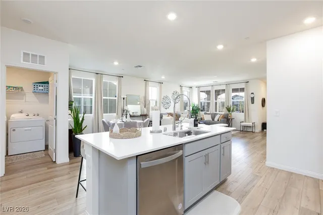 $439,000 | 2619 Via Napoli, Henderson, NV 89044