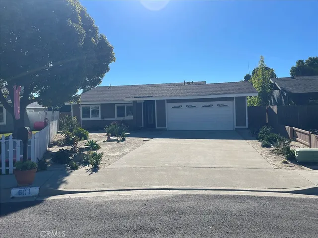 $3,500 | 601 Hunter Street, Oceanside, CA 92058