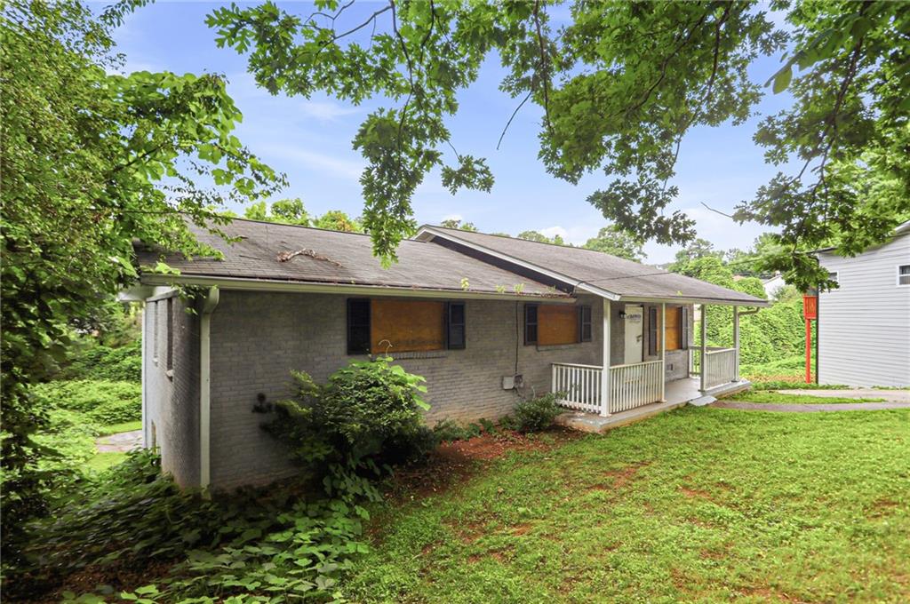 2370 Tiffany Circle Decatur, GA 30035 - Photo 3 of 39