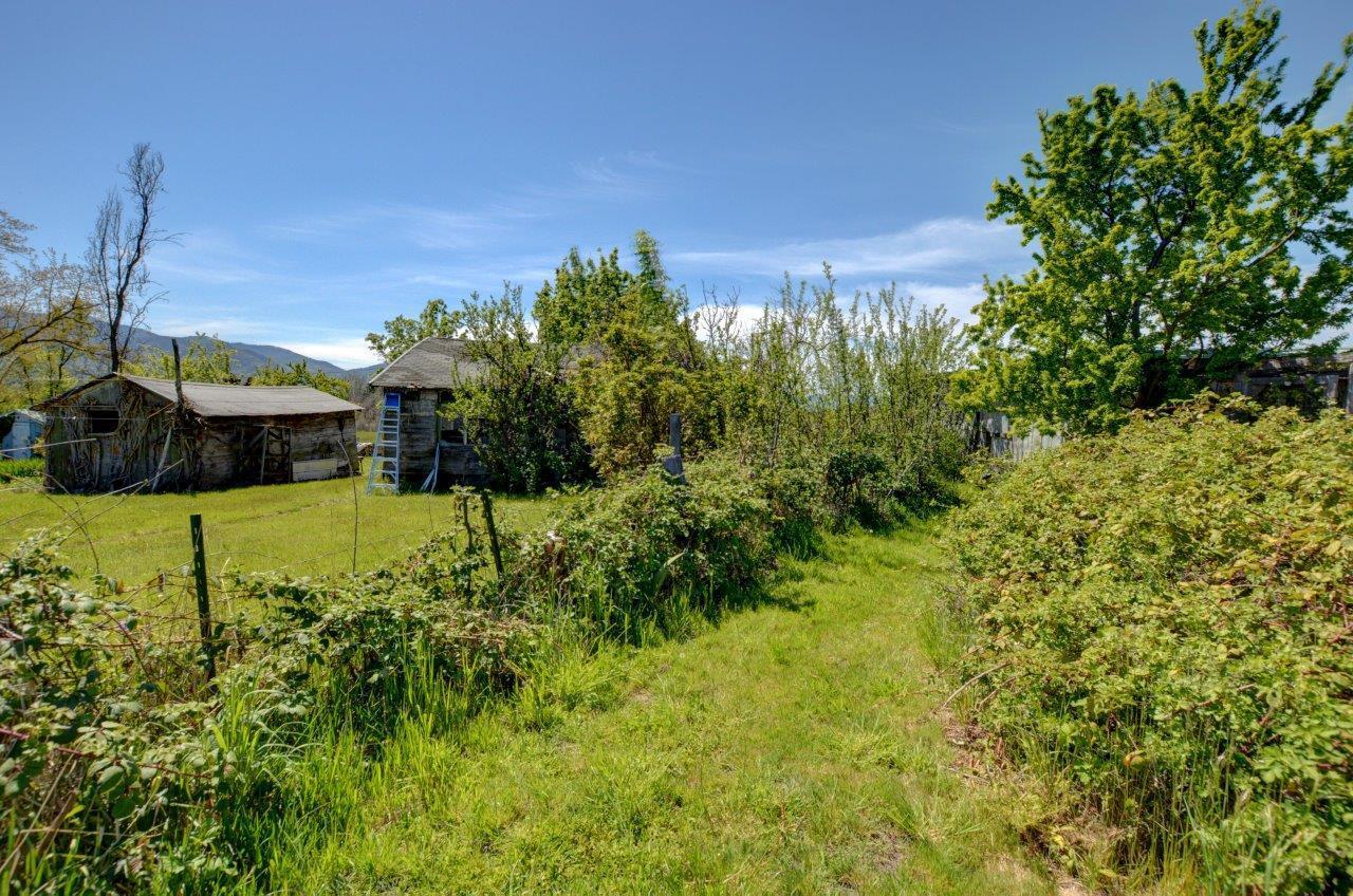 4375 Fern Valley Road Medford, OR 97504 - Photo 45 of 49 44