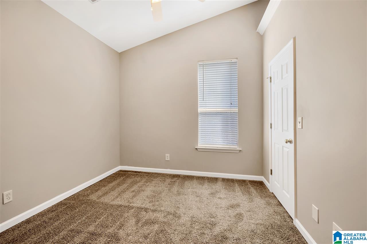 178 Gardenside Drive Alabaster, AL 35007 - Photo 25 of 37