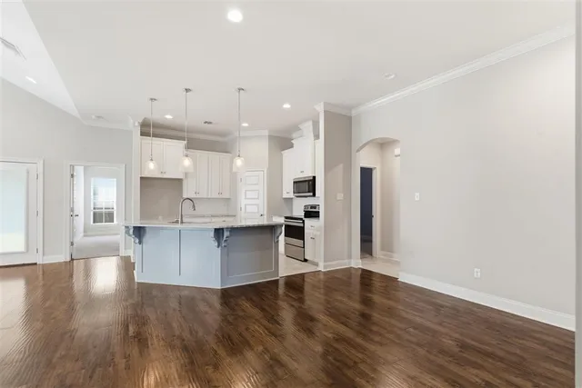 $275,000 | 1325 South Robinwood Drive, Lake Charles, LA 70611