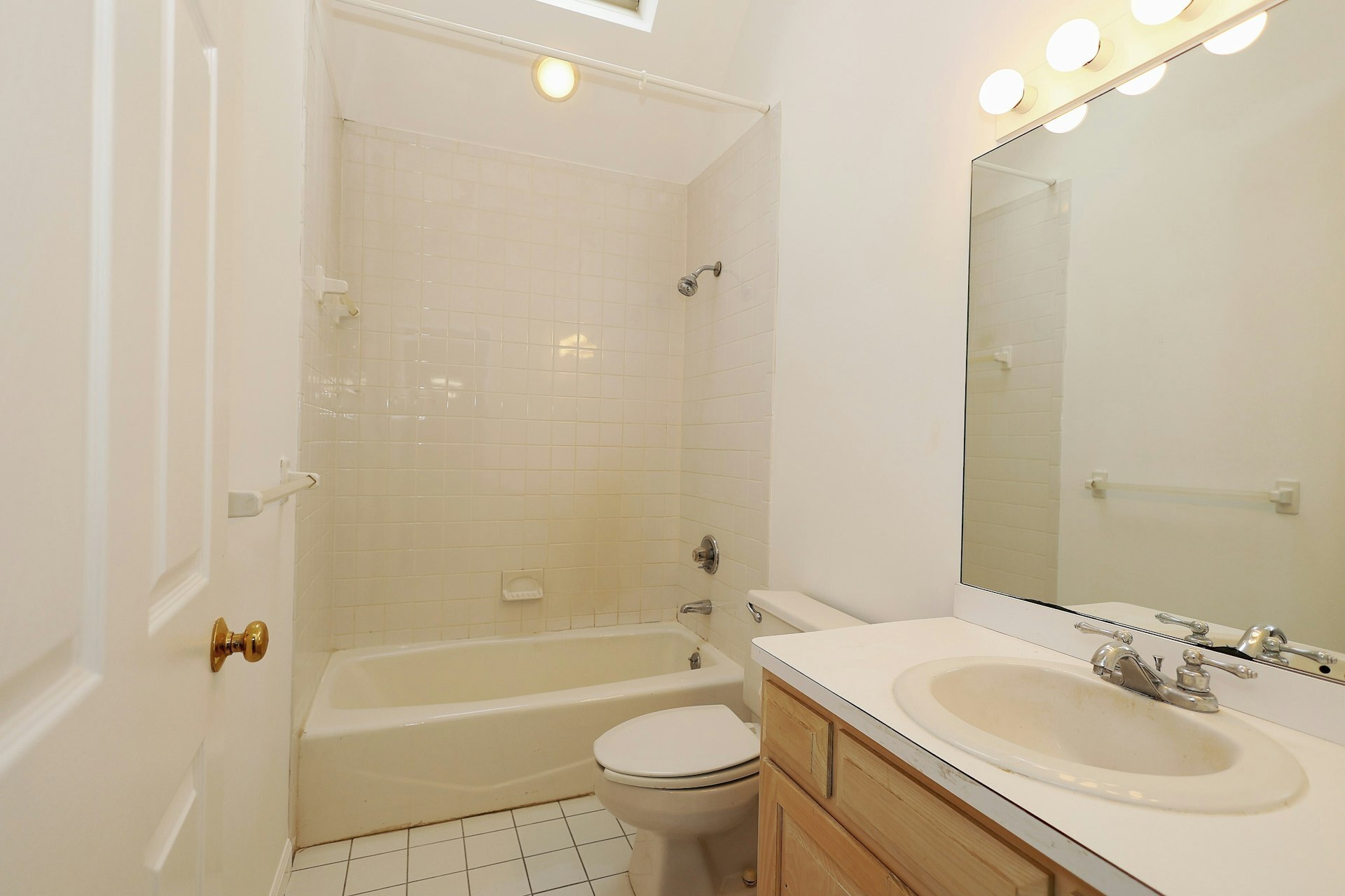 44 Deer Run Road Fairfield, CT 06824 - Photo 15 of 40 a bathroom with a sink a toilet and shower