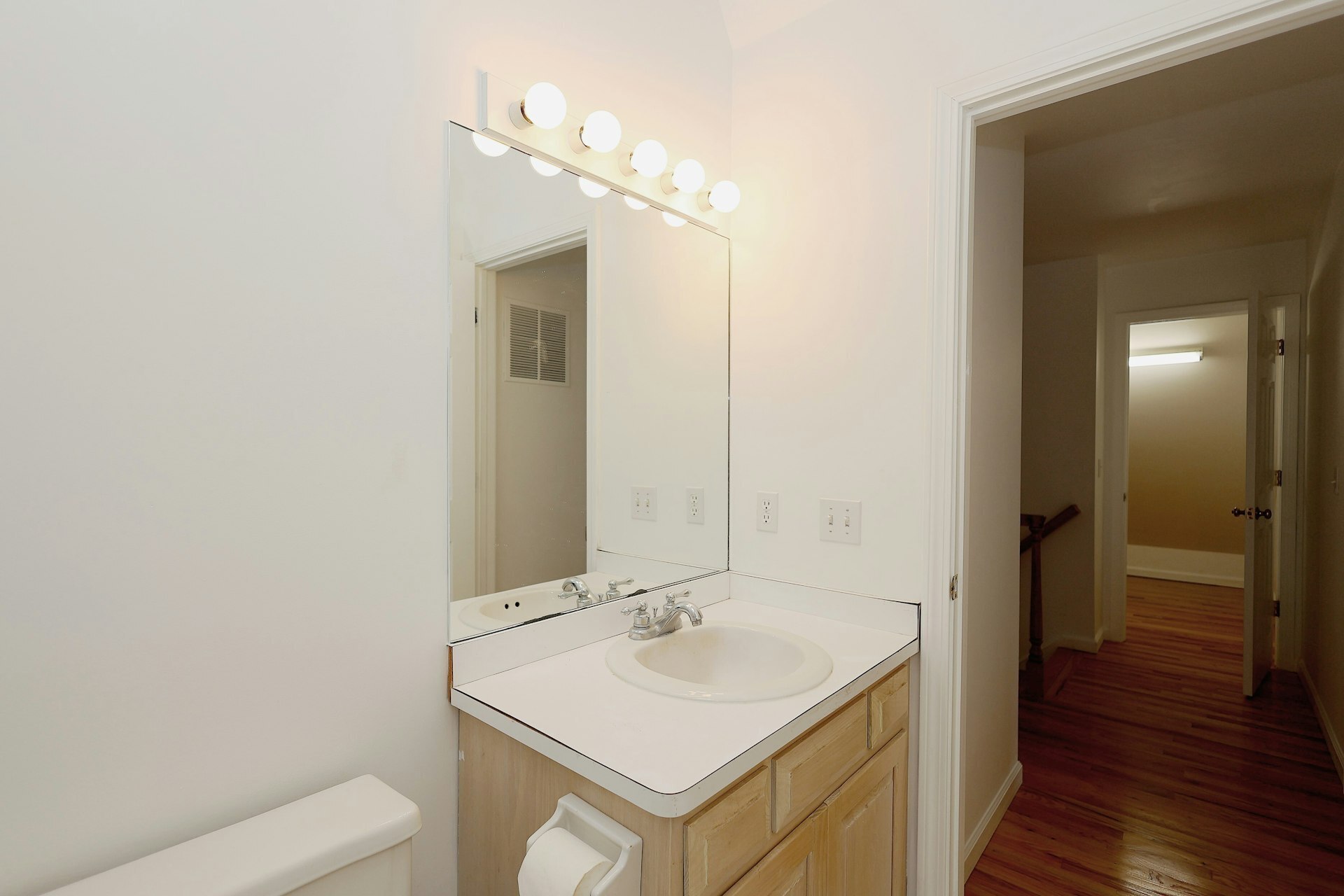 44 Deer Run Road Fairfield, CT 06824 - Photo 16 of 40 a bathroom with a sink toilet and shower