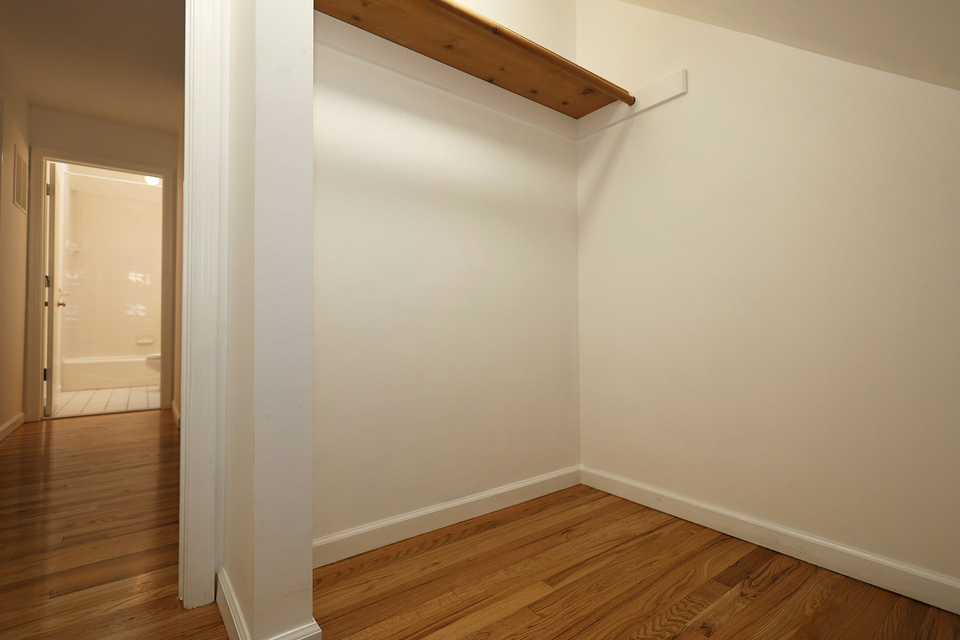 44 Deer Run Road Fairfield, CT 06824 - Photo 17 of 40 a view of small space with wooden floor