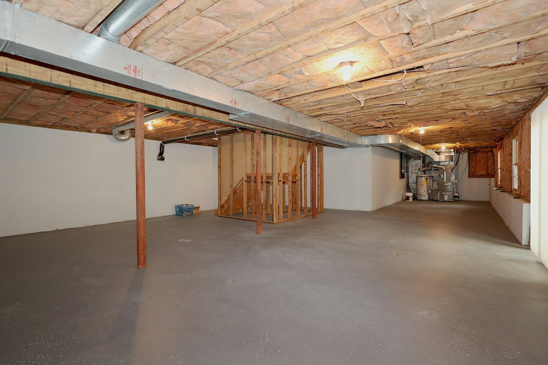 44 Deer Run Road Fairfield, CT 06824 - Photo 19 of 40 a view of empty room