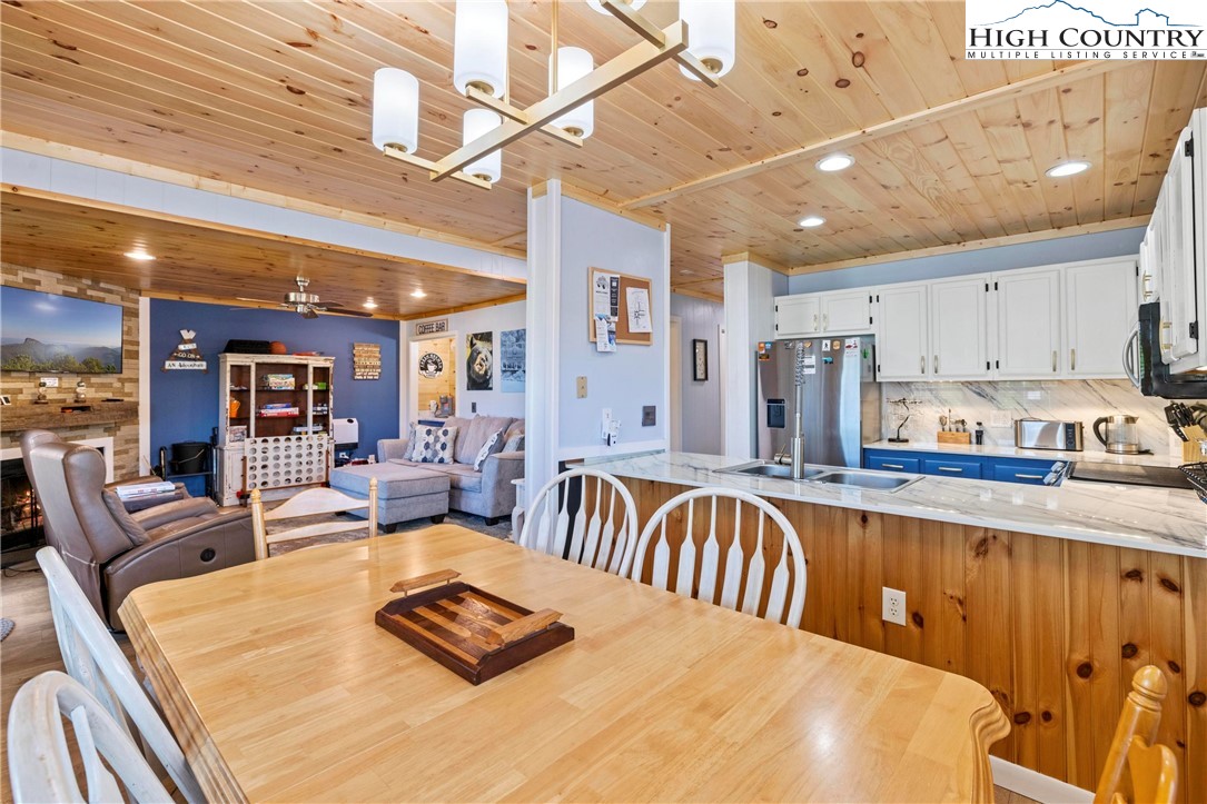301 Pinnacle Inn Road, Unit 3126 Beech Mountain, NC 28604 - Photo 5 of 48 Gallery Image 5