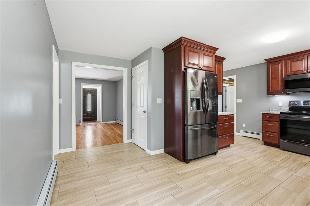 87 Laurel Road West Springfield, MA 01089 - Photo 10 of 35 Gallery Image 10