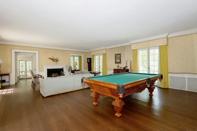 $1,599,000 | 33 Peaceable Street, Redding, CT 06896