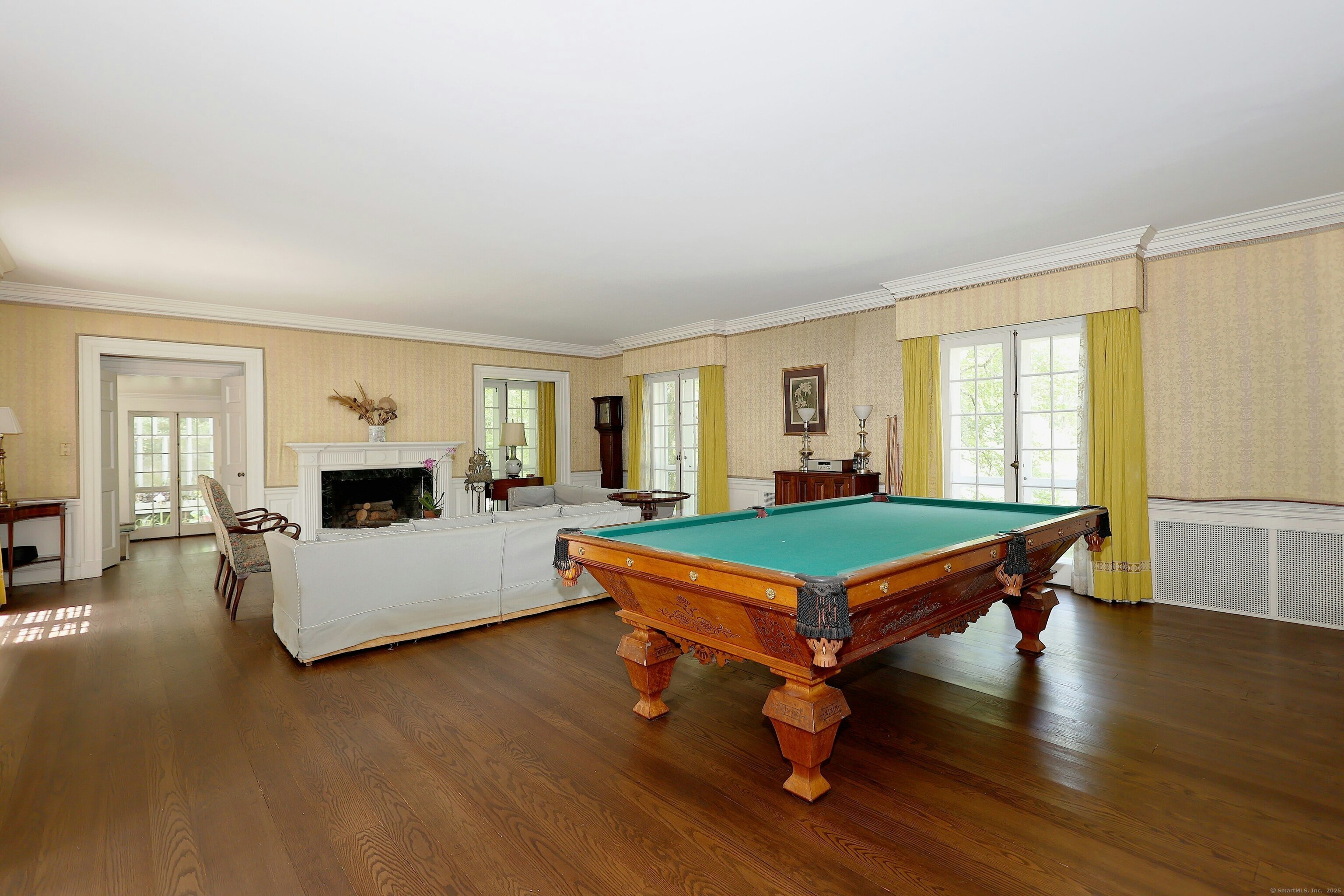 33 Peaceable Street Redding, CT 06896 - Photo 16 of 40