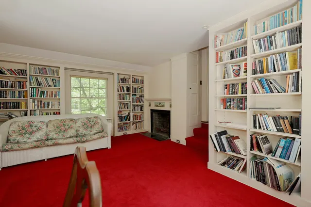 $1,599,000 | 33 Peaceable Street, Redding, CT 06896