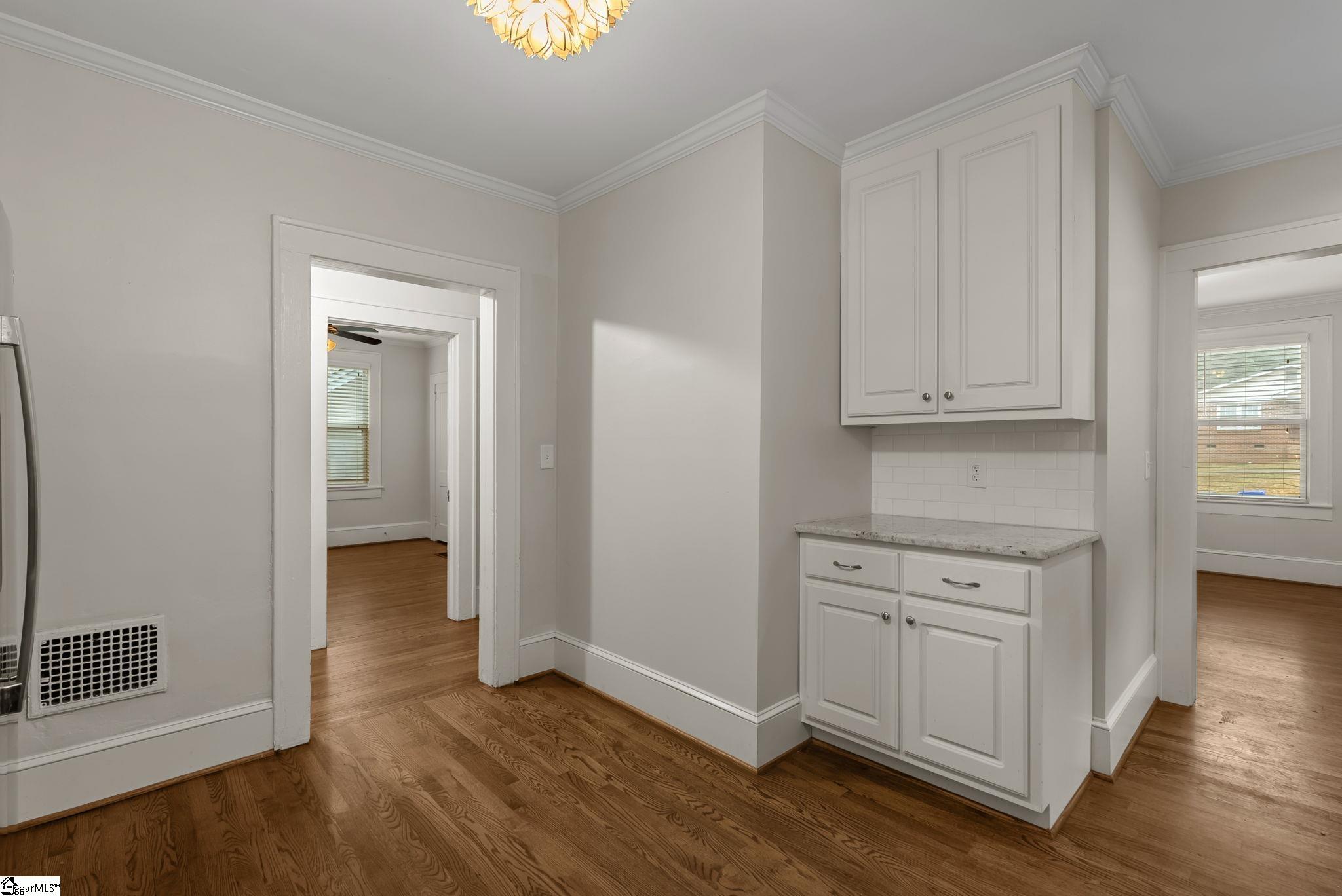 12 Underwood Avenue Greenville, SC 29607 - Photo 23 of 38