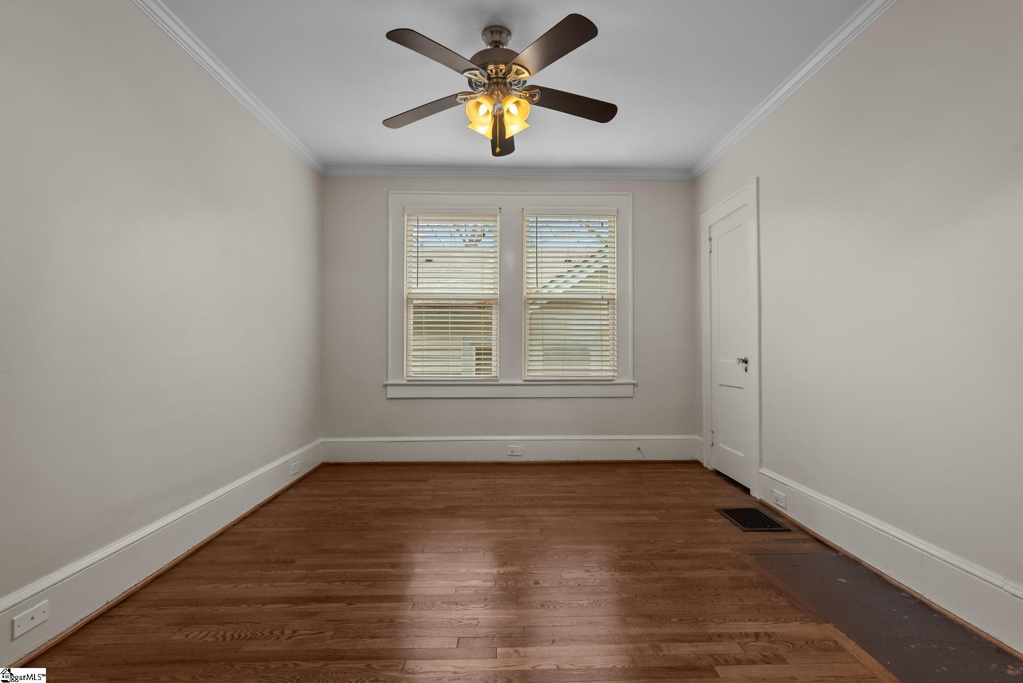 12 Underwood Avenue Greenville, SC 29607 - Photo 25 of 38