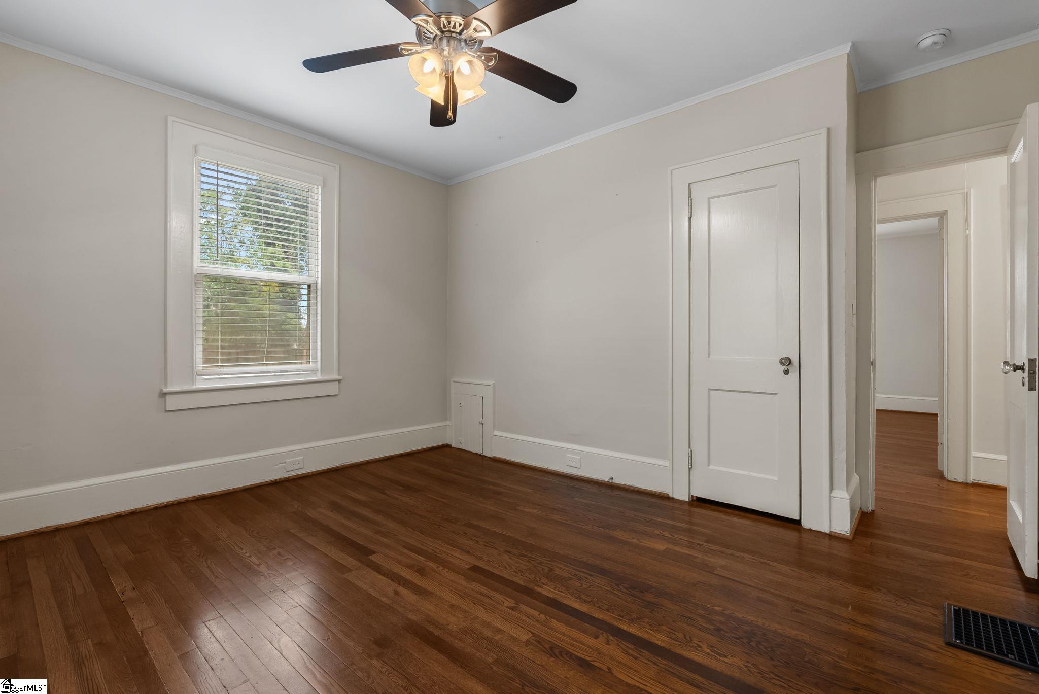 12 Underwood Avenue Greenville, SC 29607 - Photo 30 of 38